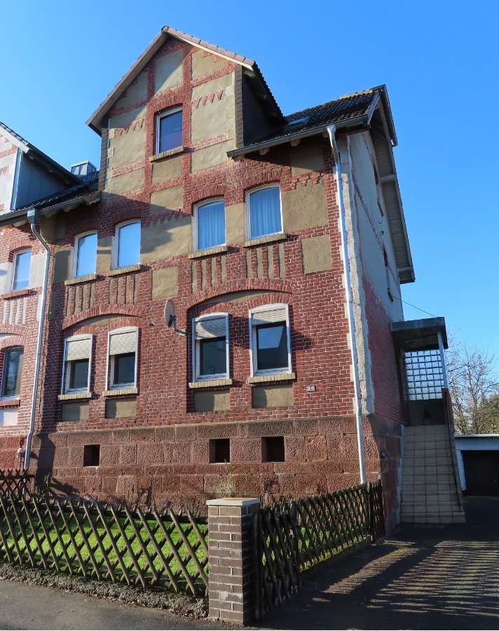 2 Familienhaus mit ausbaubarem Dachboden in Kaufungen - Ruhige Lage - Stichstraße, Kassel Kreis – Bild 1