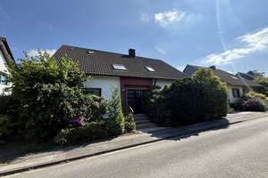 Freistehendes Wohnhaus mit Gartenidylle – flexibel als Ein- oder Zweifamilienhaus nutzbar – Im Heimberge 14, 45289 Burgaltendorf, Essen – Vorschaubild 2