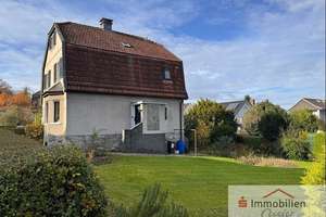 Freistehendes Einfamilienhaus mit 2 Garagen, großem Garten in bester  Wohnlage von Hagen-Emst