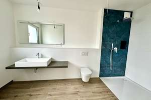 Erstbezug im Veedel: Lichtdurchflutetes Penthouse mit zwei Dachterrassen! – Neusser Str. 363-365, 50733 Nippes (Ortsteil), Köln – Vorschaubild 10