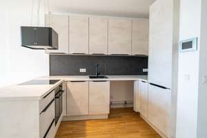 1,5-Zimmer-Wohnung mit traumhaftem Weitblick & eigenem Tiefgaragenstellplatz – 93051 Großprüfening-Dechbetten-Königswiesen, Regensburg – Vorschaubild 2