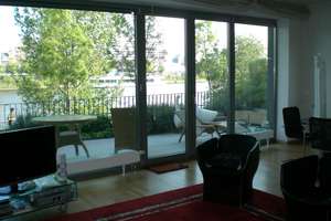 Exklusives Wohnen im Westhafen mit traumhafter Terrasse und Mainblick - teilmöbliert