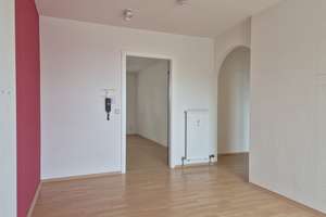 97 m² mit Fernsicht, 3 Balkonen, 2 Stellplätzen, Aufzug und Bushaltestelle vor der Tür  – Die vollständige Adresse der Immobilie erhältst du vom Anbieter., 70565 Rohr, Stuttgart – Vorschaubild 9