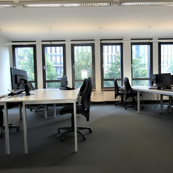 STOCK | kurzfristiger Bezug | modernes Bürogebäude | Nahe Schloss Nymphenburg