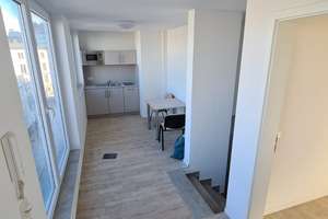 Möblierte 2-Zimmer-Penthouse-Wohnung inkl. Küchenzeile und Klimaanlage  -  in TOPLAGE # 22.1 – Friedrichstraße 61, 50676 Altstadt/Süd, Köln – Vorschaubild 4