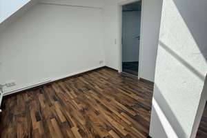 Großzügige Loft-Dachgeschosswohnung mit Terrasse und Blick auf Weinberge & Felder – Die vollständige Adresse der Immobilie erhältst du vom Anbieter., 75210 Keltern – Vorschaubild 15