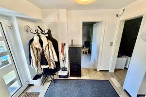 Stuttgart-Kaltental, gepflegte + helle Doppelhaushälfte mit Garten, Balkon, PKW-Carport,  bezugsfrei – Die vollständige Adresse der Immobilie erhältst du vom Anbieter., 70569 Kaltental, Stuttgart – Vorschaubild 2