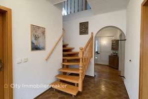 Hannover-Garbsen Top-gepflegtes 150 qm Familienhaus mit Garten, Terrasse & Garage – Die vollständige Adresse der Immobilie erhältst du vom Anbieter., 30823 Garbsen – Vorschaubild 8