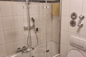Helle, neu-renovierte, möblierte 3-Zimmer-Wohnung in Berg am Laim (Okt26–Jun28) – Gustav-Schwab-Str. 9, 81673 Josephsburg, München – Vorschaubild 8