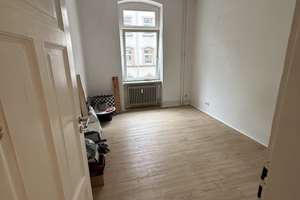 Wohnen mit Charakter: Großzügige Sechszimmerwohnung in Braunschweig – Karl-Marx-Straße 21, 38104 Östliches Ringgebiet, Braunschweig – Vorschaubild 4