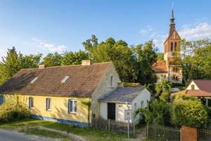 Sanierungsbedürftige Doppelhaushälfte mit großem Garten und Ausbaureserve in Uetz – Die vollständige Adresse der Immobilie erhältst du vom Anbieter., 14467 Uetz-Paaren, Potsdam – Vorschaubild 1