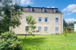 ***Großzügiges Vierfamilienhaus mit Potenzial – Kapitalanlage trifft Lebensqualität*** – Die vollständige Adresse der Immobilie erhältst du vom Anbieter., 95100 Selb – Vorschaubild 3
