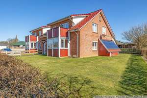 AAA-Kapitalanlage- Neuwertiges Mehrfamilienhaus im Zentrum- Top-Energiewerte – Die vollständige Adresse der Immobilie erhältst du vom Anbieter., 24392 Süderbrarup – Vorschaubild 3