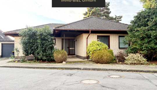 Bild von Ihre Chance: Bungalow mit Walmdach, Ausbaureserve und stillem Garten