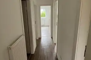 ! Gemütliche 3 Zimmer Wohnung. 1. Monat mietfrei !!! – Lemgoer Straße 24 b, 32108 Lippe (Kreis) – Vorschaubild 1