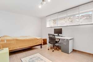 Exklusives Architektenhaus! Energieeffizientes EFH mit gepflegtem Garten in begehrter Lage – Die vollständige Adresse der Immobilie erhältst du vom Anbieter., 95463 Bindlach – Vorschaubild 19