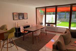 Freundliche 2,5-Raum-Terrassenwohnung mit Tiefgaragenstellplatz – Stuttgart – Vorschaubild 2