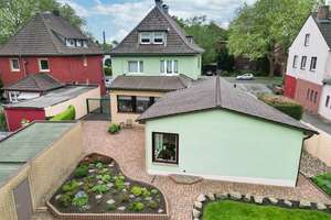 Großzügiges Zweifamilienhaus mit weitläufigem Grundstück, zwei Garagen und vielseitigem Nutzungs – 44339 Eving (Ortsteil), Dortmund – Vorschaubild 28
