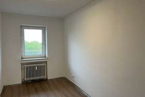 "Haus am Park" 
4,5 Zimmer-Wohnung mit Einbauküche in 47226
Duisburg-Rheinhausen "Aufzug vorhanden – Die vollständige Adresse der Immobilie erhältst du vom Anbieter., 47226 Hochemmerich, Duisburg – Vorschaubild 11