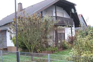 Neuer Preis ! EFH mit ELW in reiner Wohngegend am Ende einer Stichstraße am Ortsrand von Riedstadt – Die vollständige Adresse der Immobilie erhältst du vom Anbieter., 64560 Riedstadt – Vorschaubild 2