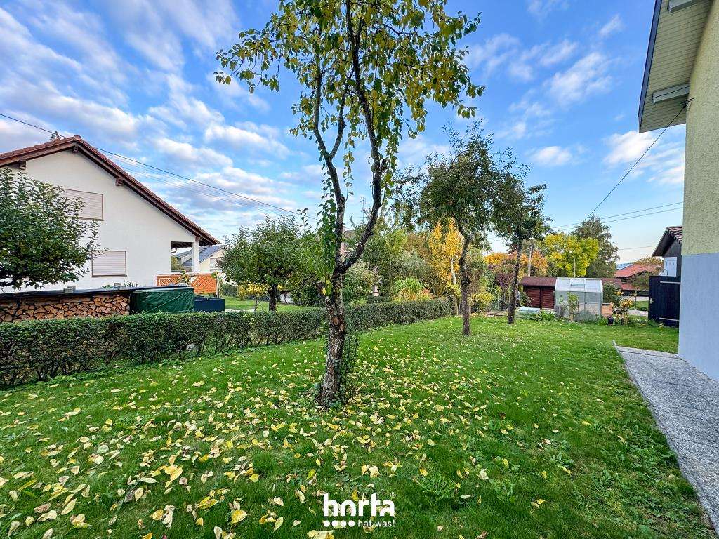 Immobilie in Neuhausen ob Eck - Saniertes Einfamilienhaus mit ELW und ausbaufähigem Dachspeicher – Neuhausen ob Eck - Bild 4