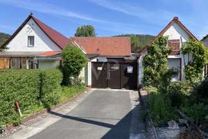 Ihr Rückzugsort im Grünen – Einfamilienhaus mit Nebengelass und viel Raum für Ideen – Die vollständige Adresse der Immobilie erhältst du vom Anbieter., 7751 Drackendorf, Jena – Vorschaubild 2