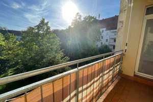 3-Zimmer-Wohnung mit Badewanne  und  Balkon in Leipzig - Gohlis