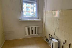 Renovierungsbedürftige Dreizimmerwohnung im EG mit neuem Linoleumboden – Hofackerzeile 2A, 13627 Charlottenburg-Nord, Berlin – Vorschaubild 5