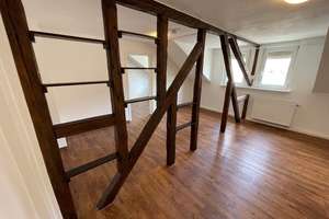 Reizvolle Dachgeschoß-Wohnung im Altbau mit Parkplatz!!! - WI-City - provisionsfrei - – Die vollständige Adresse der Immobilie erhältst du vom Anbieter., 65183 Westend / Bleichstraße, Wiesbaden – Vorschaubild 4