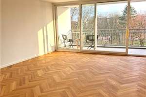 Neu renovierte 4-Zimmer-Wohnung mit Balkon, Aufzug & Tiefgarage am Cramer-Klett-Park – Äußere Cramer-Klett-Straße 5, 90489 Wöhrd, Nürnberg – Vorschaubild 1