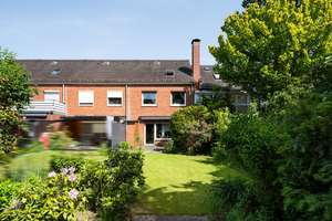 Attraktives Reihenhaus mit 5 Zimmern, Garage und Fernwärme – Die vollständige Adresse der Immobilie erhältst du vom Anbieter., 28327 Ellener Feld, Bremen – Vorschaubild 3