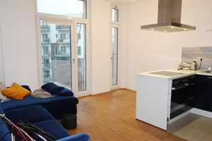 2 Zi. Wohnung mit Balkon. EBK käuflich. Eignet sich für eine Einzelperson! – Luise-Rainer-Straße 1f, 40235 Düsseldorf – Vorschaubild 2