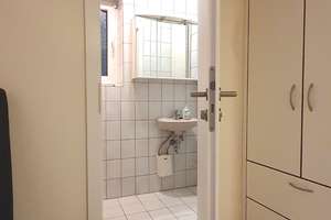 Haus im Haus“ , 4,5 R.-Whg., Terrasse, EBK, Garage mögl., naturnahe Lage, Grenze Essen/ Mülheim – Die vollständige Adresse der Immobilie erhältst du vom Anbieter., 45145 Frohnhausen, Essen – Vorschaubild 14