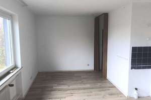 Mitten in der City von Essen - Kleines Single-Appartment Mindestmietdauer 36 Monate – Am Waldthausenpark 15, 45127 Stadtkern, Essen – Vorschaubild 3