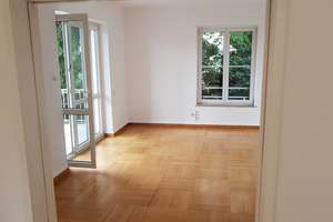 Auf der Gänsheide in Waldnähe - Schöne 4,5 Zimmerwohnung mit Balkon und traumhafter Aussicht – Stälinweg 0, 70186 Gänsheide, Stuttgart – Vorschaubild 3
