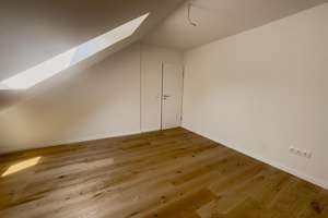 Sofort bezugsfrei nach Renovierung | Findorff | Garage | provisionsfrei | nahe Bürgerpark – Dresdener Straße 15, 28215 Weidedamm, Bremen – Vorschaubild 14