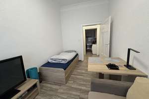 Newly Renovated & Quiet Studio Apartment for One Person | Rheinau, Mannheim (68219) – Stengelhofstraße 30, 68219 Rheinau, Mannheim – Vorschaubild 1
