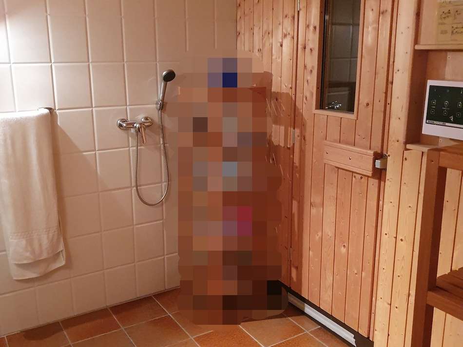 7 EG Badezimmer Sauna