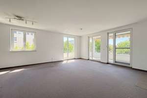 Top Lage! 3-ZKB Wohnung an der City-Galerie mit Sonnenbalkon, Wintergarten & Tiefgarage – Die vollständige Adresse der Immobilie erhältst du vom Anbieter., 86153 Am Schäfflerbach, Augsburg – Vorschaubild 2