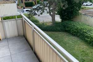Frisch renovierte 2-Zimmer-Wohnung in Wiesbaden-Erbenheim mit Garage – Konradinstr. 0, 65205 Erbenheim, Wiesbaden – Vorschaubild 6