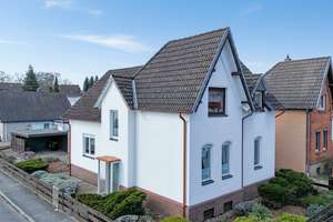 Gepflegtes Einfamilienhaus in familienfreundlicher Lage mit Gestaltungspotenzial