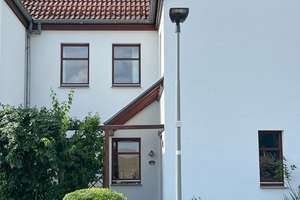 Familienfreundliche Doppelhaushälfte mit Garten in ruhiger Lage von Göttingen-Nikolausberg – Die vollständige Adresse der Immobilie erhältst du vom Anbieter., 37077 Nikolausberg, Göttingen – Vorschaubild 1