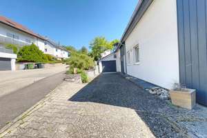 Provisionsfrei! Schmuckstück Nagolds! Einfamilienhaus mit Garage, großen Balkon, DG & ELW – Bonhoeffer Str. 18, 72202 Nagold – Vorschaubild 3