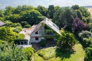 Hideaway! Uneinsehbares Villenanwesen in schöner Lage – Die vollständige Adresse der Immobilie erhältst du vom Anbieter., 85402 Kranzberg – Vorschaubild 1
