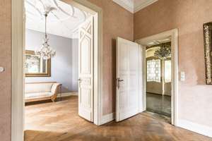 NEU *Paul & Partner* SELTENE GELEGENHEIT: HISTORISCHE STADTVILLA – EIN JUWEL FÜR LIEBHABER – Die vollständige Adresse der Immobilie erhältst du vom Anbieter., 65187 Südost, Wiesbaden – Vorschaubild 17