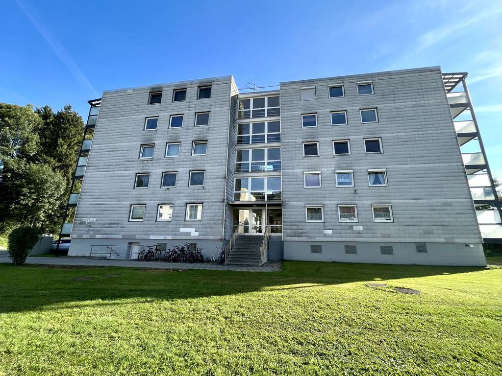 Immobilie in Weitnau - Sonnige 4-Zimmer-Wohnung mit Balkon & Traum-Aussicht - Bild 1