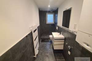 WG-Zimmer mit Küchenzeile in 2-Zimmer-Wohnung – Die vollständige Adresse der Immobilie erhältst du vom Anbieter., 51105 Humboldt/Gremberg, Köln – Vorschaubild 4