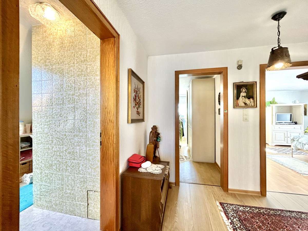 Immobilie in Betzdorf - **Hochwertiges Einfamilienhaus mit Pool in ruhiger Höhenlage von Betzdorf** - Bild 14