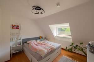 Charmantes Reihenhaus mit fünf Zimmern und schönem Garten – Die vollständige Adresse der Immobilie erhältst du vom Anbieter., 38108 Schunteraue, Braunschweig – Vorschaubild 3