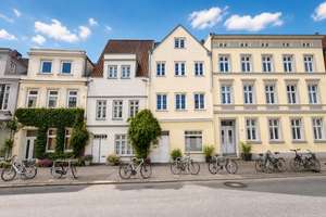 Modernisierte 1,5 Zimmer Wohnung mit Balkon in der Altstadt – Wahmstraße 68, 23552 Innenstadt, Lübeck – Vorschaubild 2
